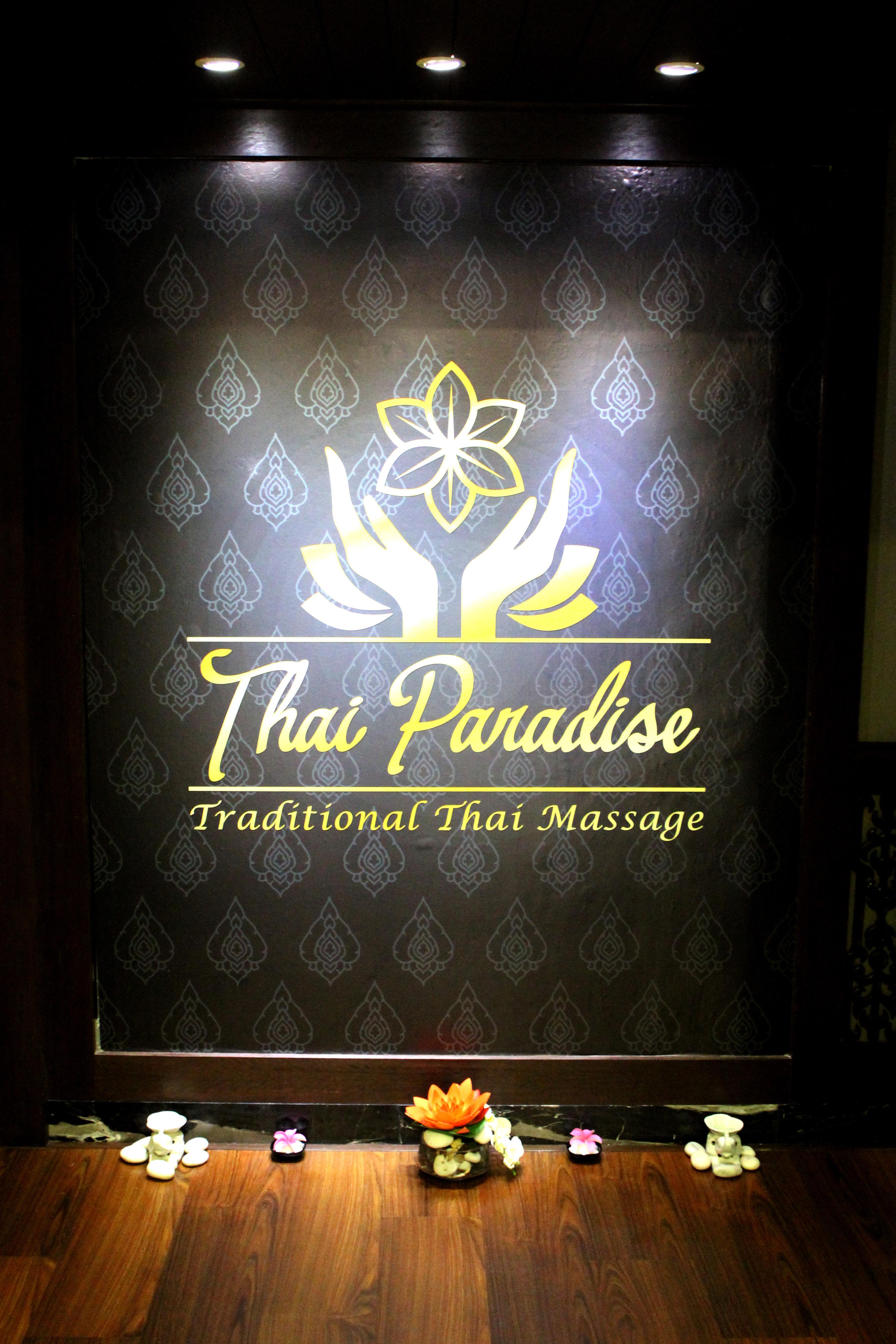 Pacific Regency Hotel Suites Kuala Lumpur Eksteriør billede Thai Paradise logo