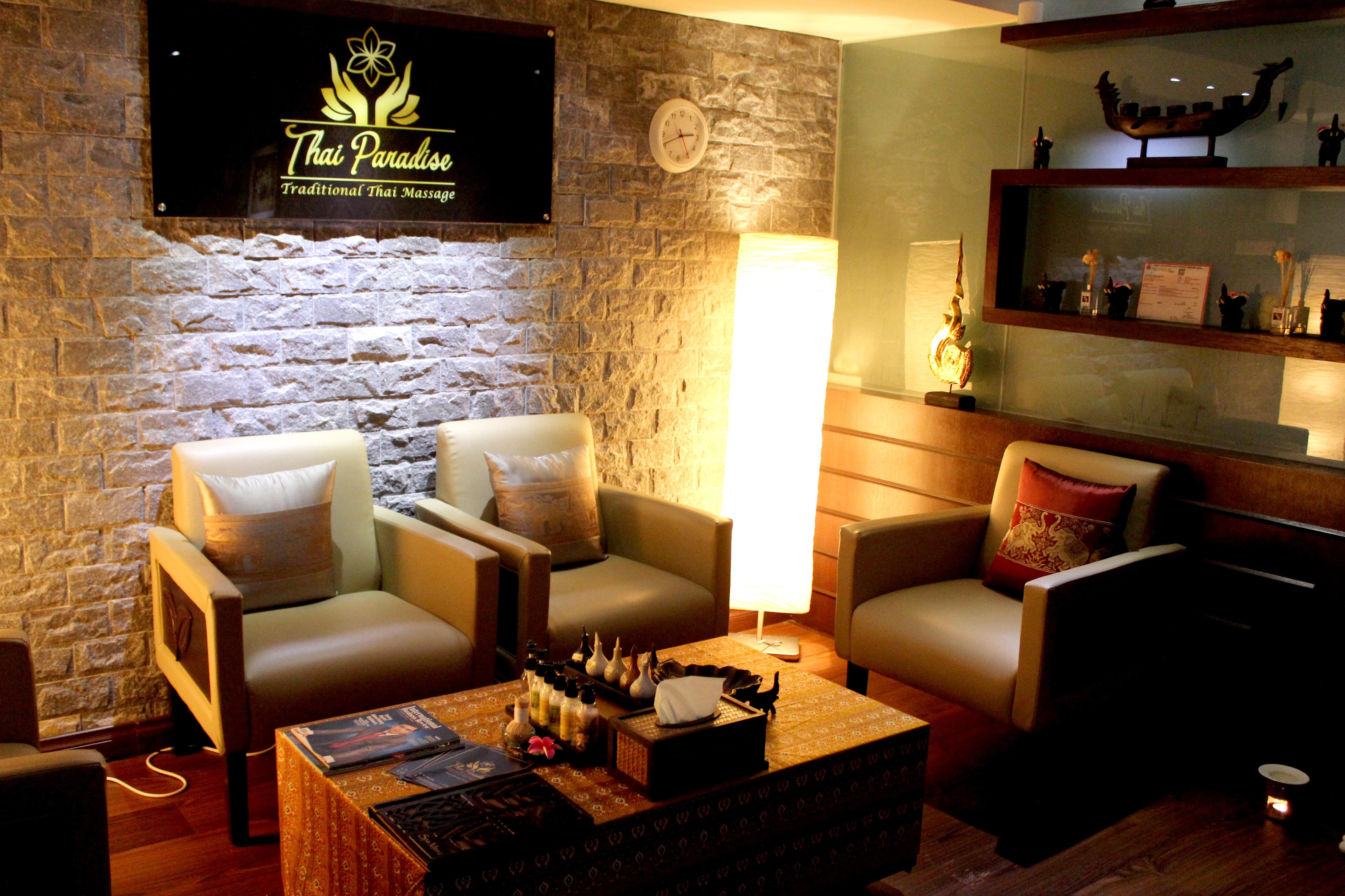 Pacific Regency Hotel Suites Kuala Lumpur Eksteriør billede Thai Paradise