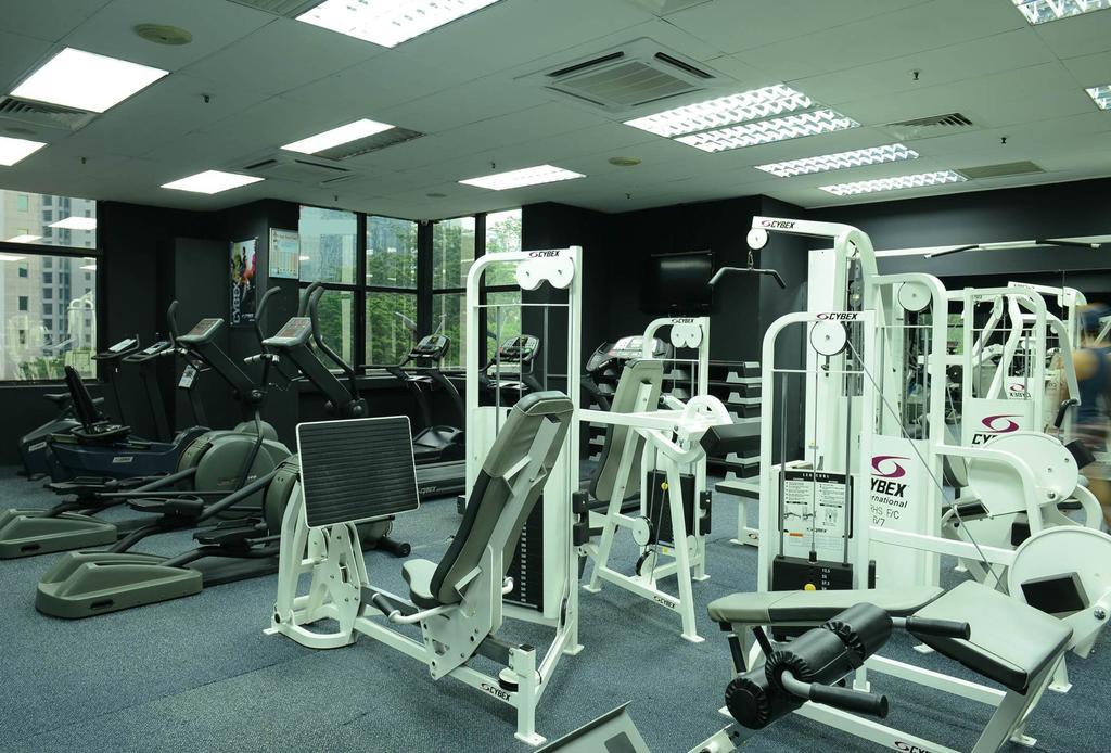 Pacific Regency Hotel Suites Kuala Lumpur Eksteriør billede A typical gym